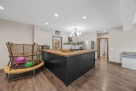 3061 Dell Ridge Lane Hiawatha IA 52233