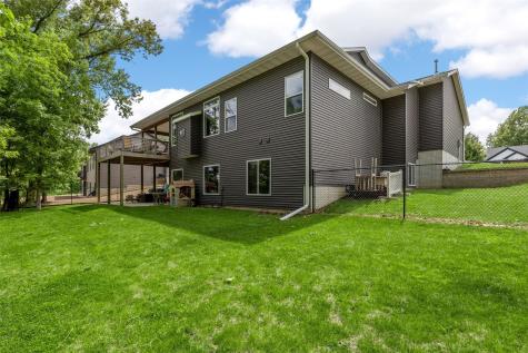 3061 Dell Ridge Lane Hiawatha IA 52233