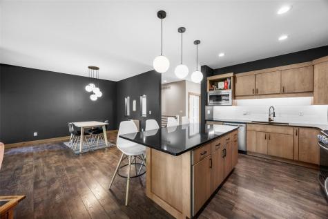3061 Dell Ridge Lane Hiawatha IA 52233