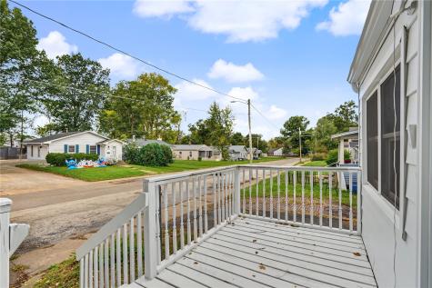 1326 L Avenue NE Cedar Rapids IA 52402