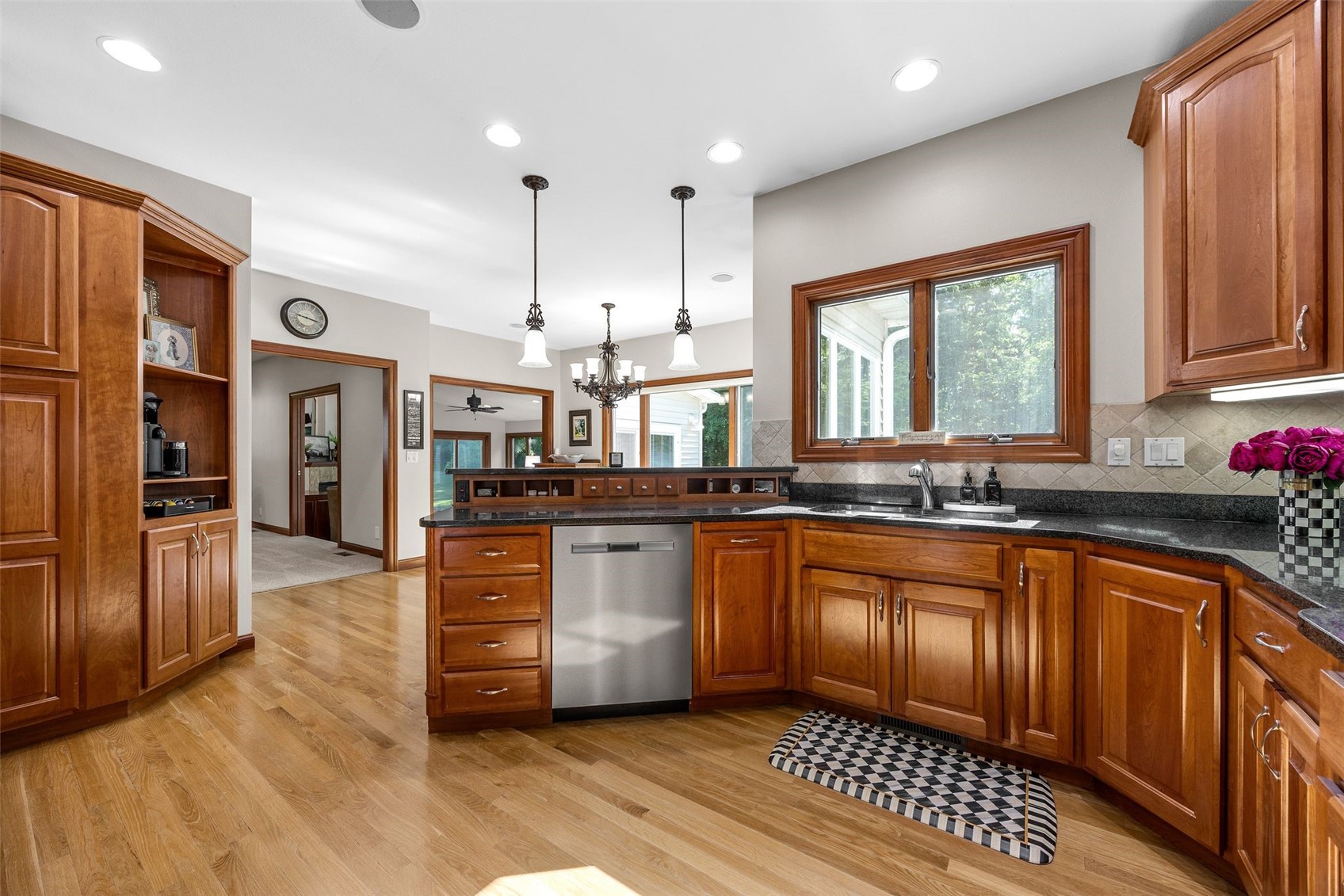 1630 Mackenzie Drive Cedar Rapids IA 52411