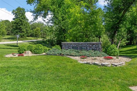 1630 Mackenzie Drive Cedar Rapids IA 52411