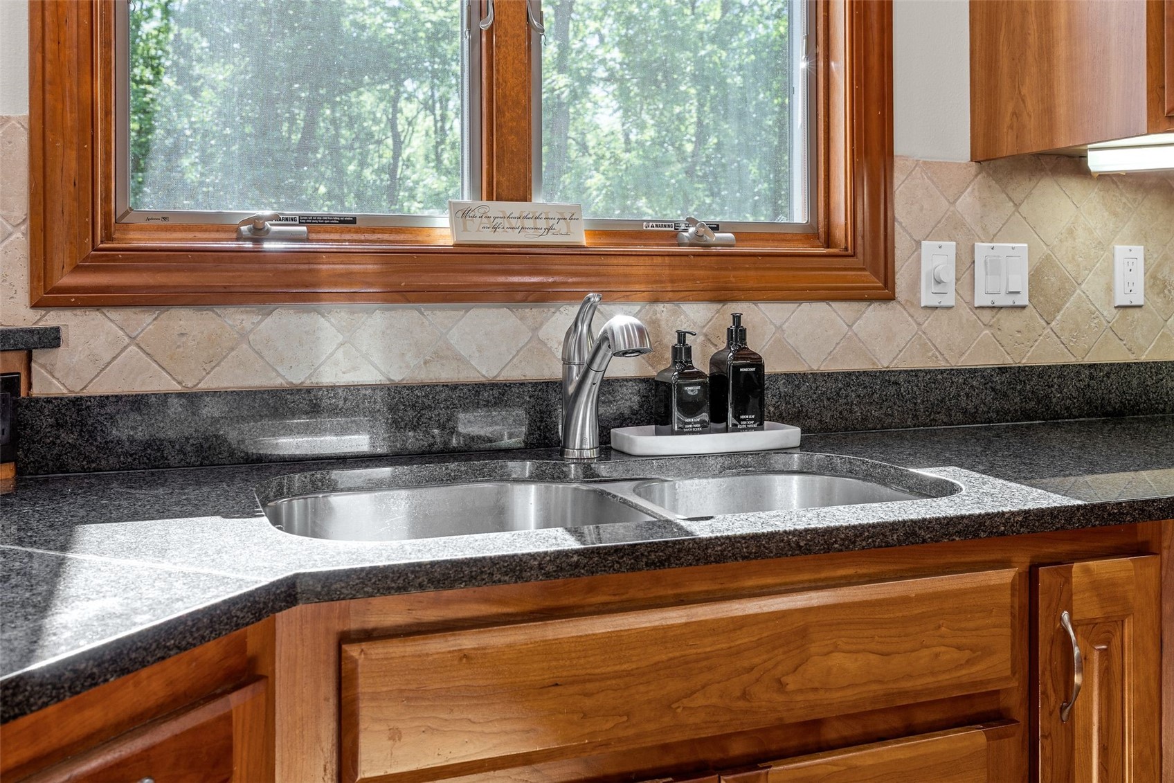 1630 Mackenzie Drive Cedar Rapids IA 52411