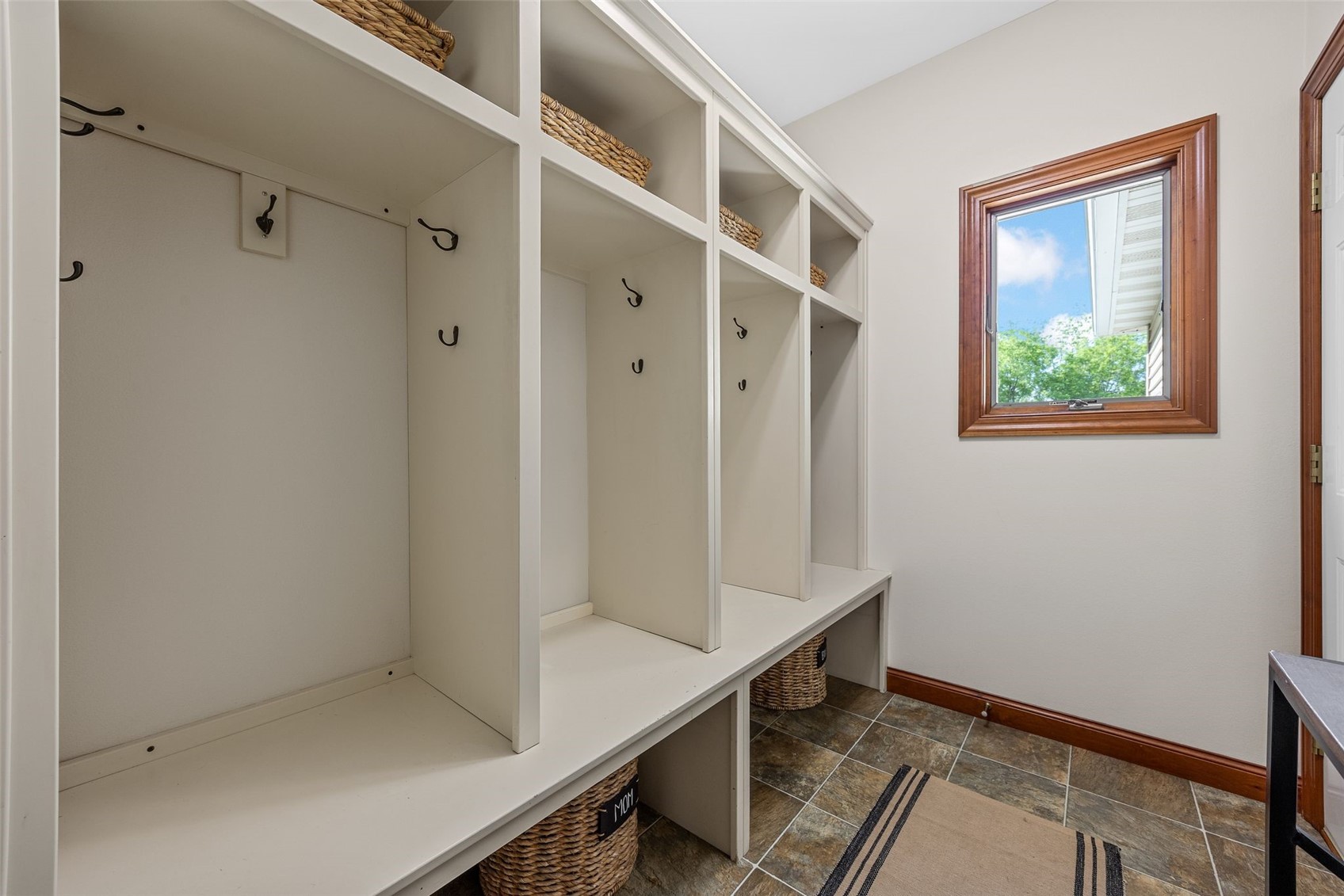 1630 Mackenzie Drive Cedar Rapids IA 52411