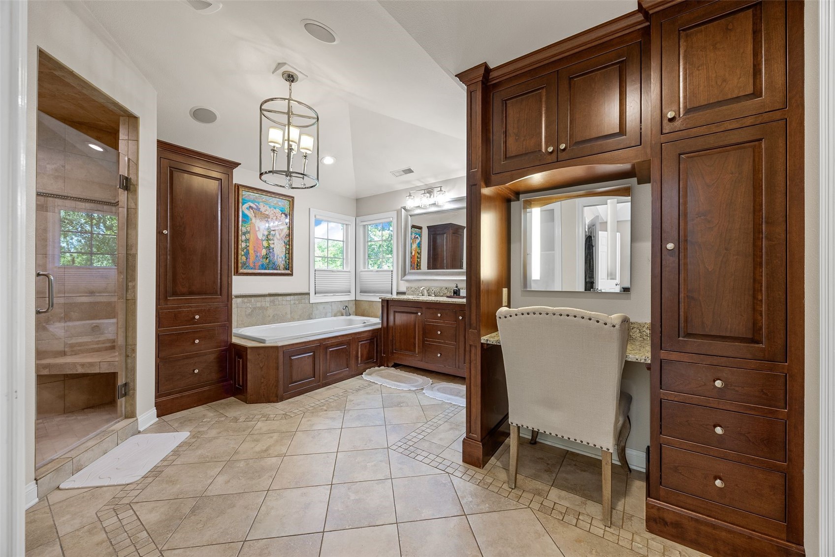 1630 Mackenzie Drive Cedar Rapids IA 52411