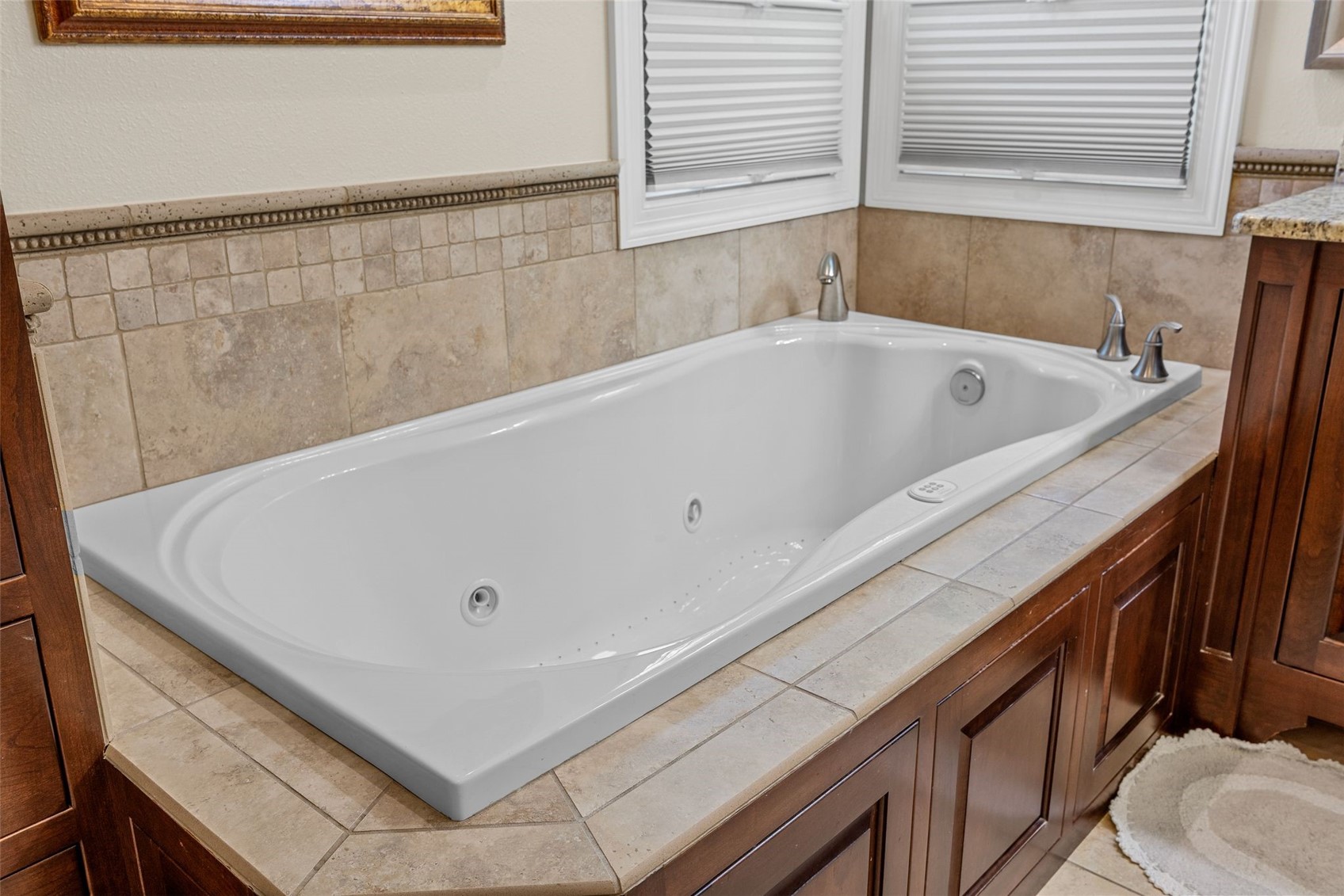 1630 Mackenzie Drive Cedar Rapids IA 52411