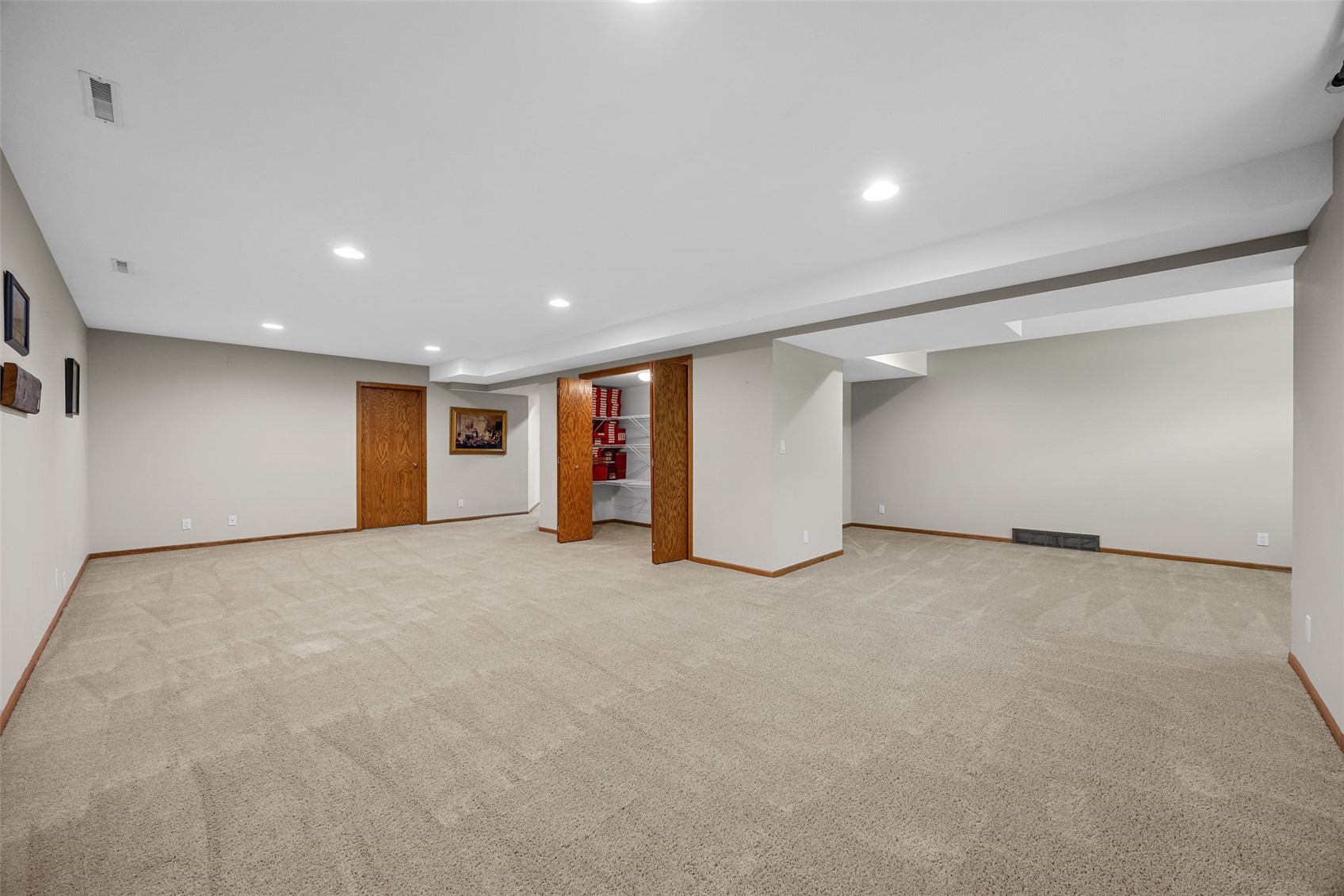 1630 Mackenzie Drive Cedar Rapids IA 52411