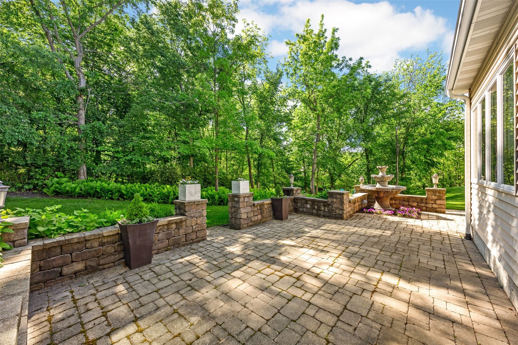 1630 Mackenzie Drive Cedar Rapids IA 52411