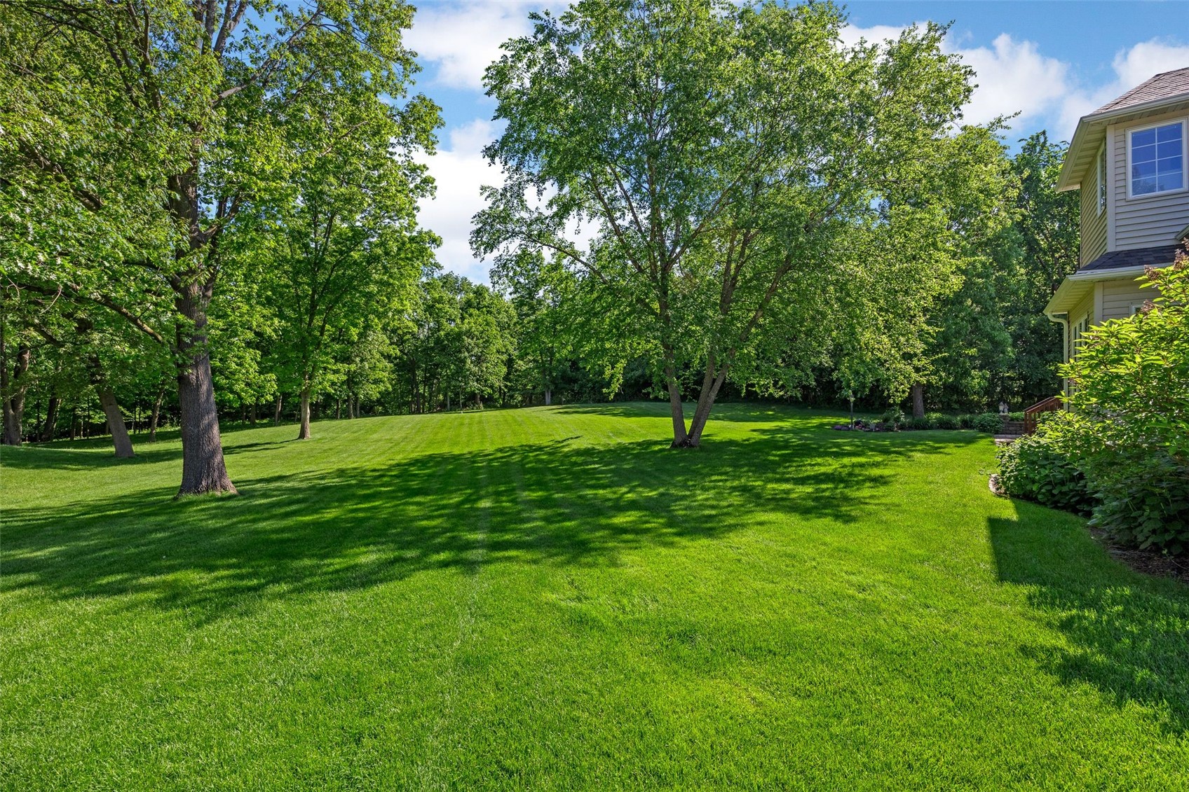1630 Mackenzie Drive Cedar Rapids IA 52411