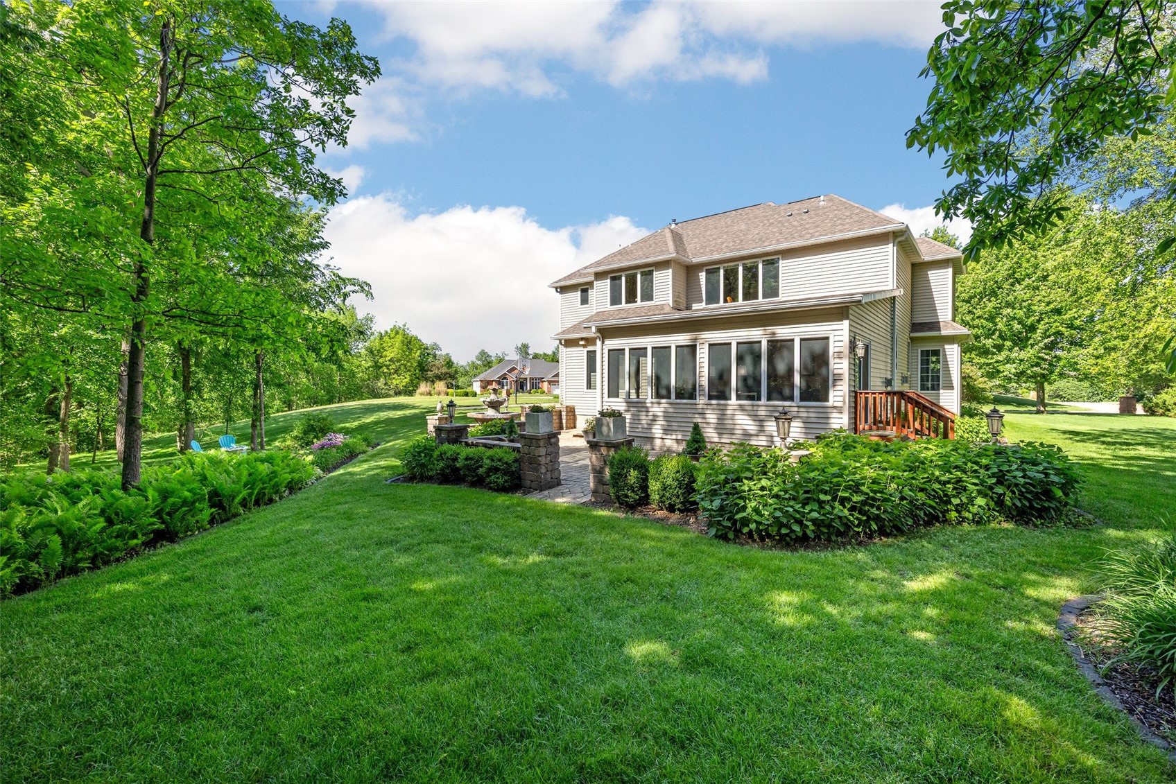 1630 Mackenzie Drive Cedar Rapids IA 52411