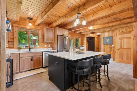 57 Solon Road Solon IA 52333