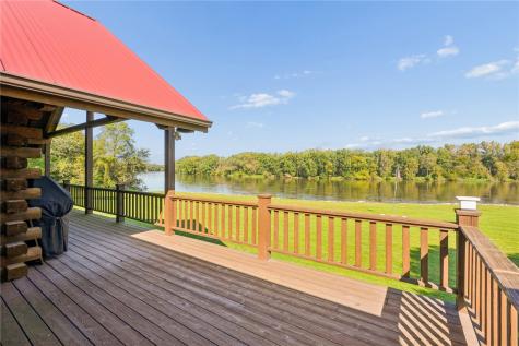 57 Solon Road Solon IA 52333