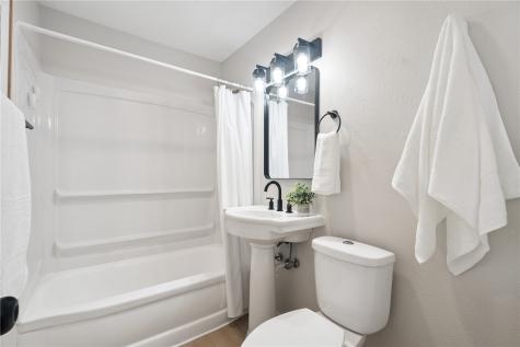 1703 14th Avenue SW Cedar Rapids IA 52404