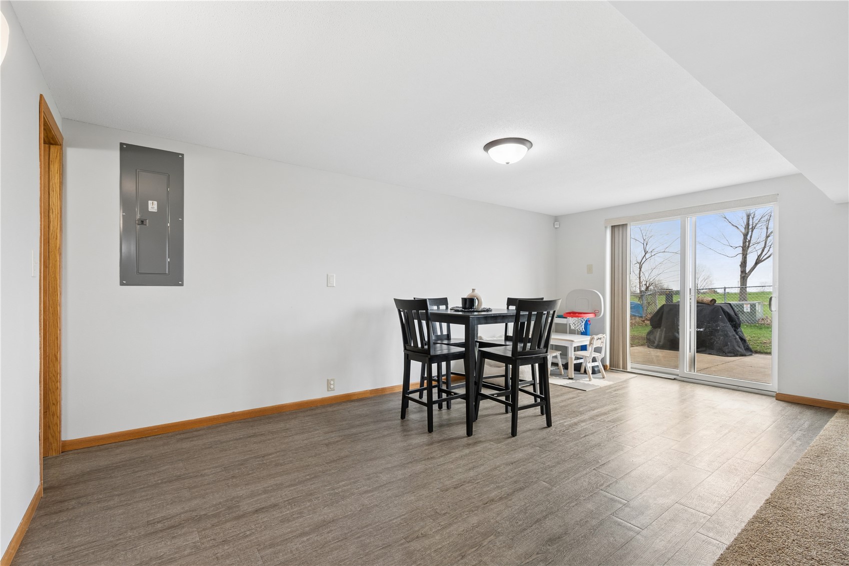6016 Sharon Lane NW Cedar Rapids IA 52405