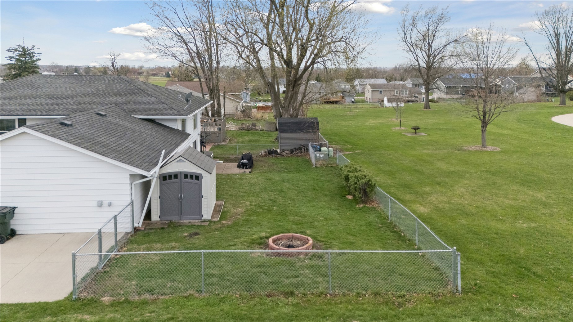 6016 Sharon Lane NW Cedar Rapids IA 52405