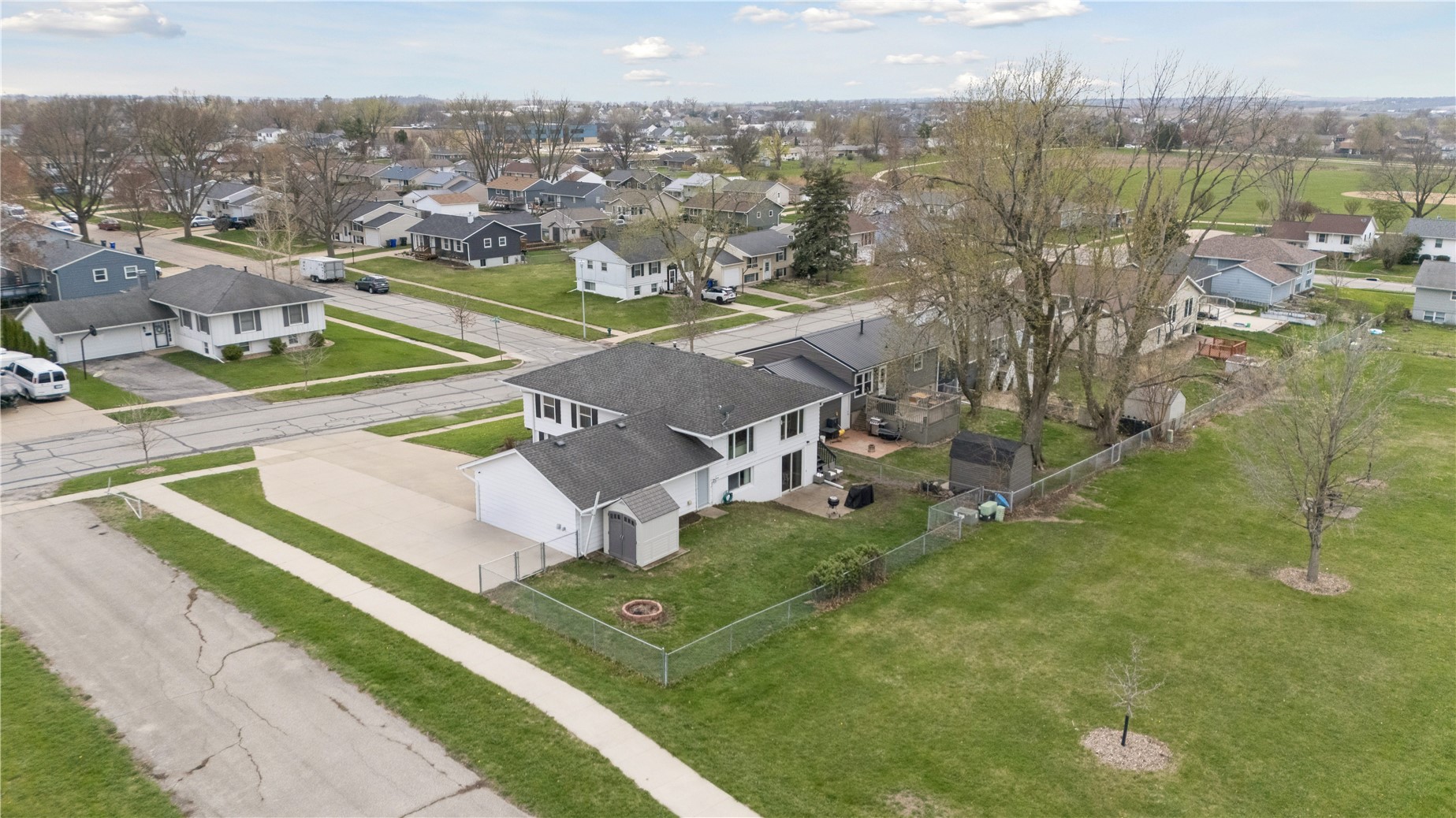 6016 Sharon Lane NW Cedar Rapids IA 52405