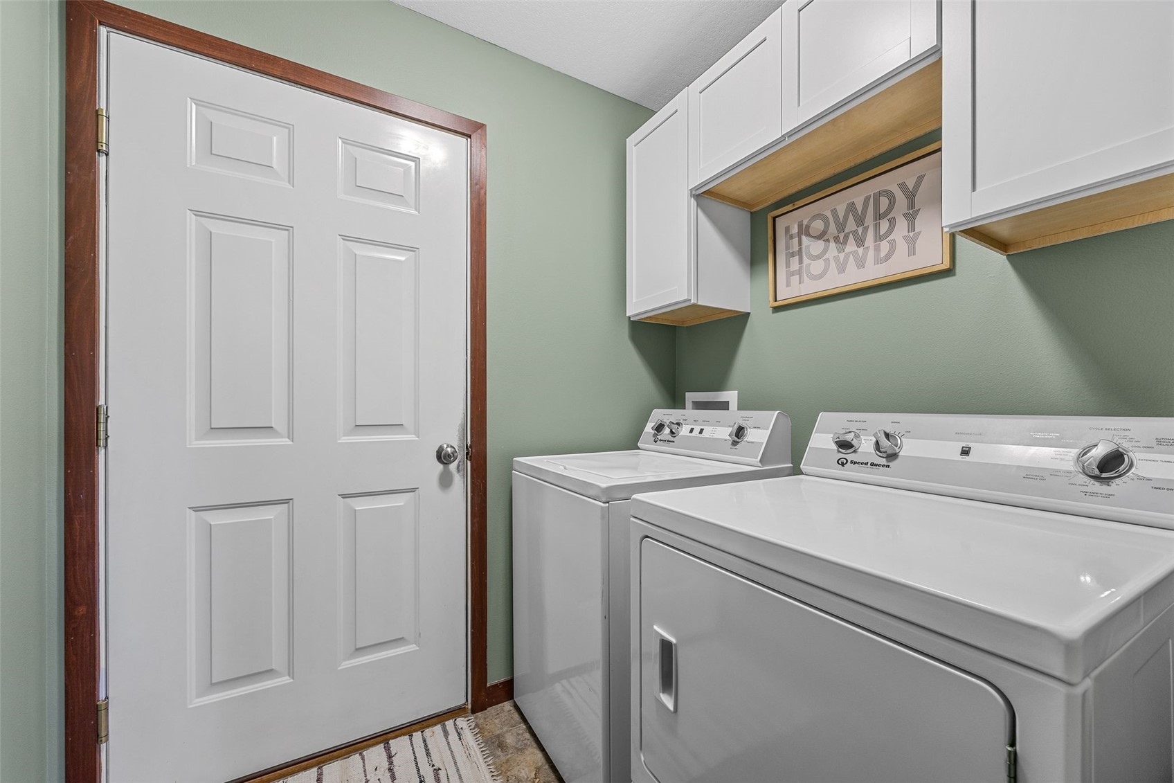 5502 Ruhd Street SW Cedar Rapids IA 52404