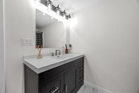 5502 Ruhd Street SW Cedar Rapids IA 52404