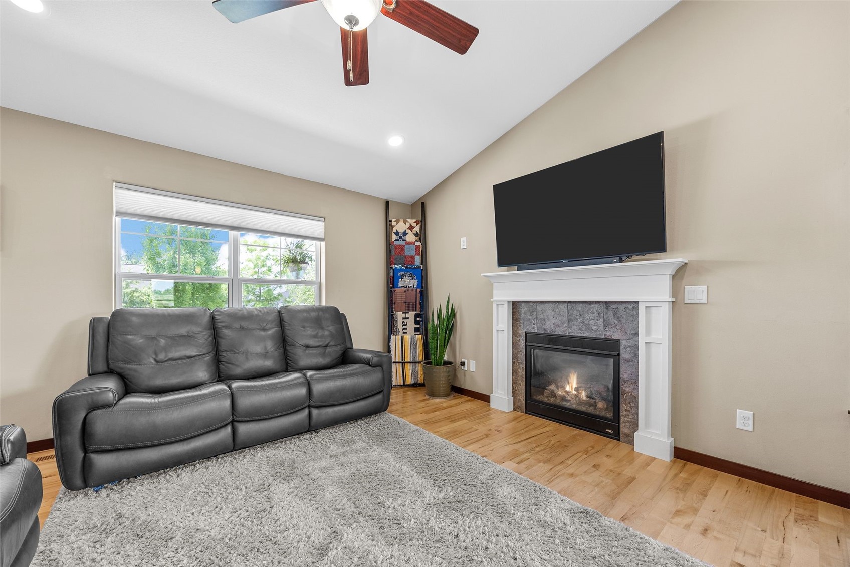 5502 Ruhd Street SW Cedar Rapids IA 52404