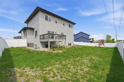 903 Carl Court Solon IA 52333