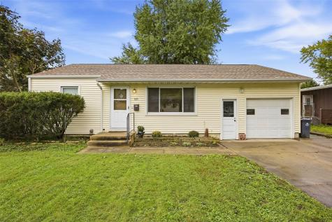 1211 Crestview Drive SE Cedar Rapids IA 52403