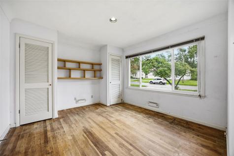 1211 Crestview Drive SE Cedar Rapids IA 52403