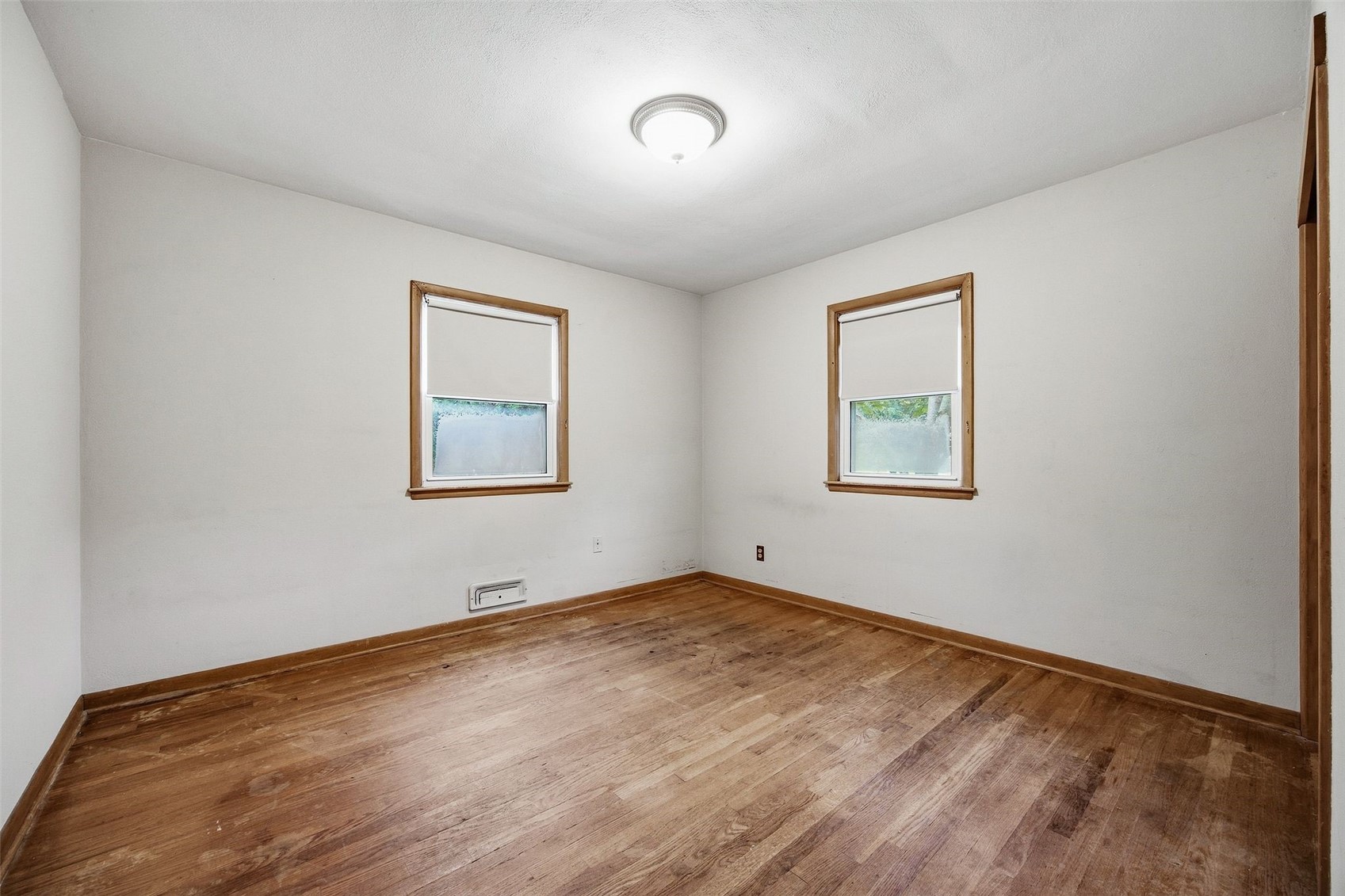 1211 Crestview Drive SE Cedar Rapids IA 52403