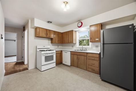 1211 Crestview Drive SE Cedar Rapids IA 52403