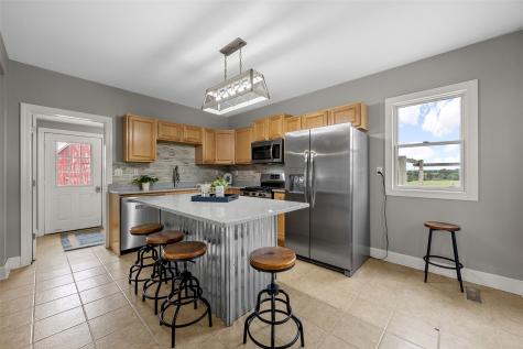 931 Dixon Avenue Tipton IA 52772