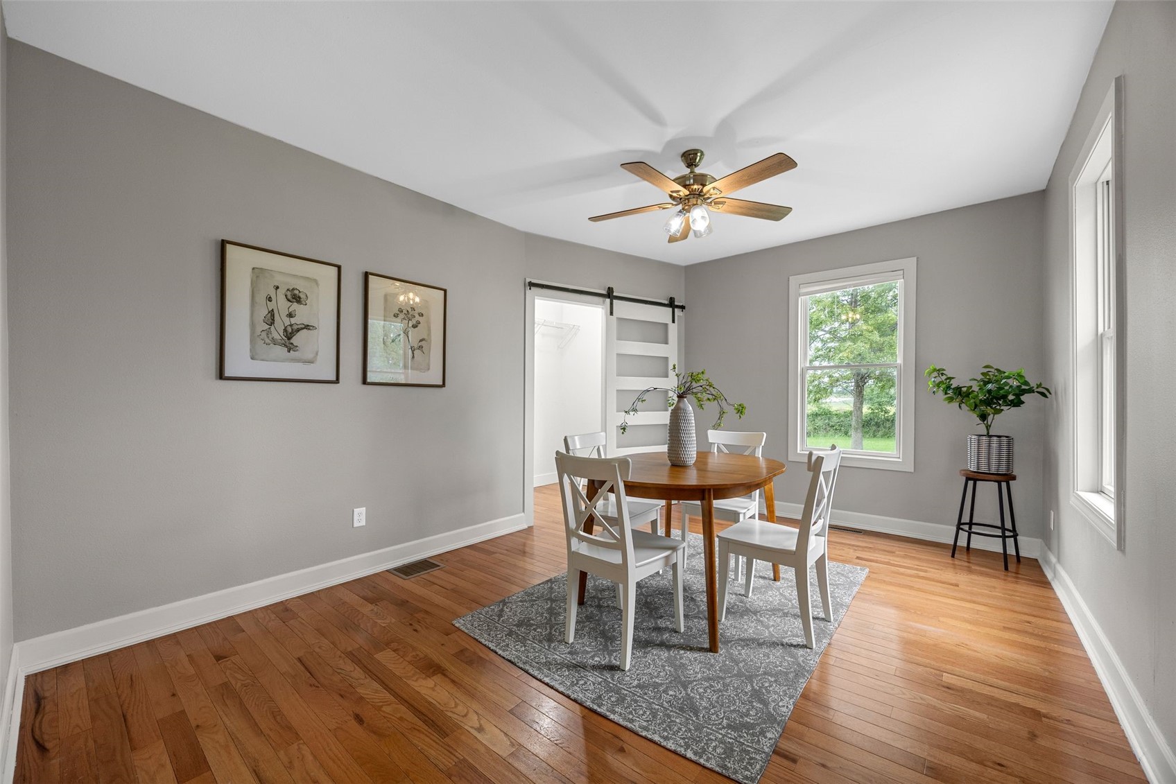 931 Dixon Avenue Tipton IA 52772