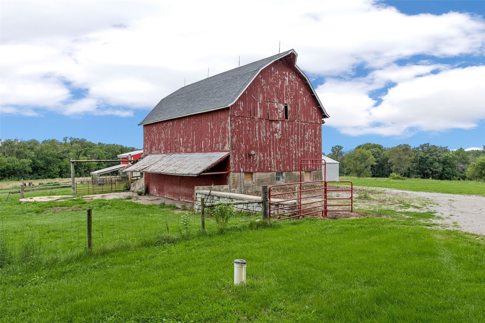 931 Dixon Avenue Tipton IA 52772
