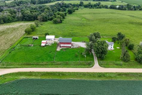 931 Dixon Avenue Tipton IA 52772