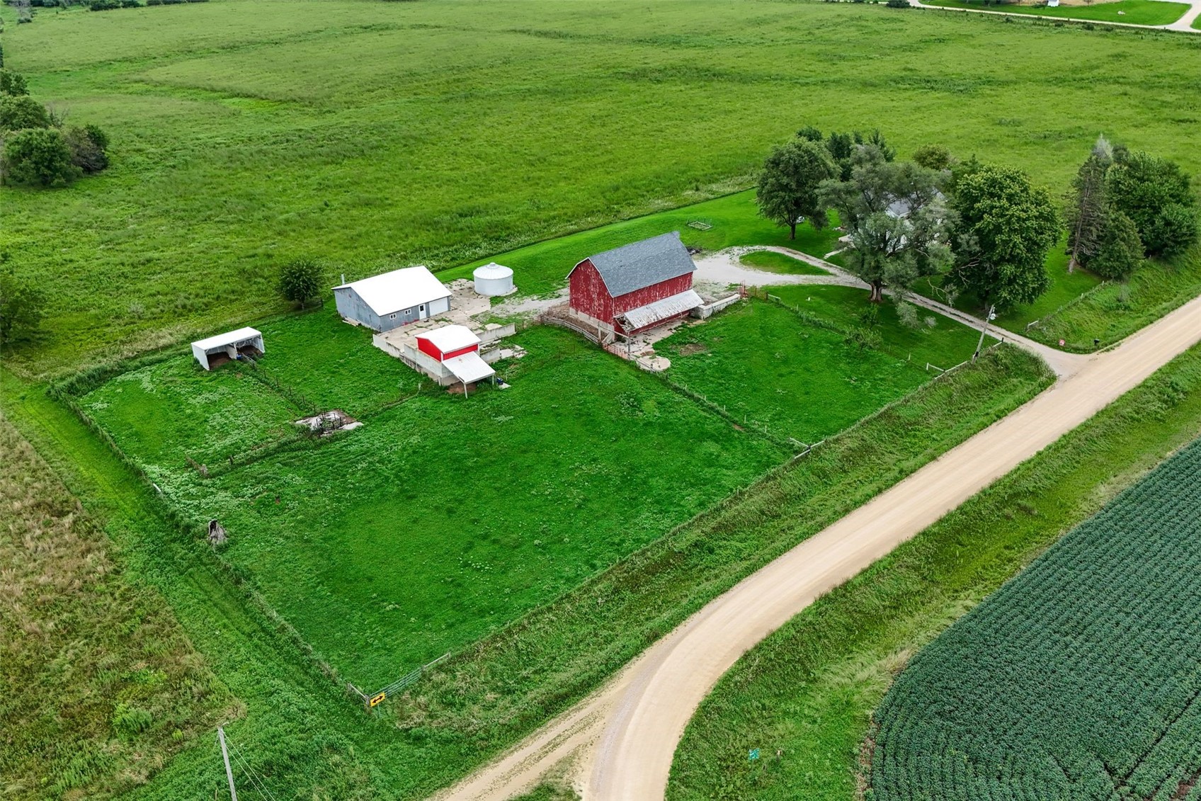 931 Dixon Avenue Tipton IA 52772