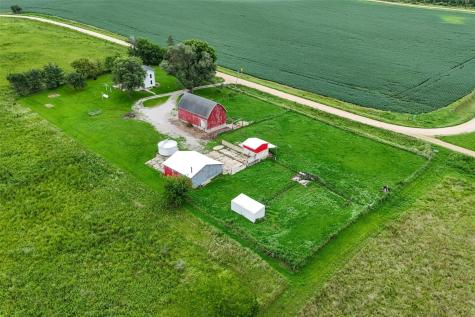 931 Dixon Avenue Tipton IA 52772