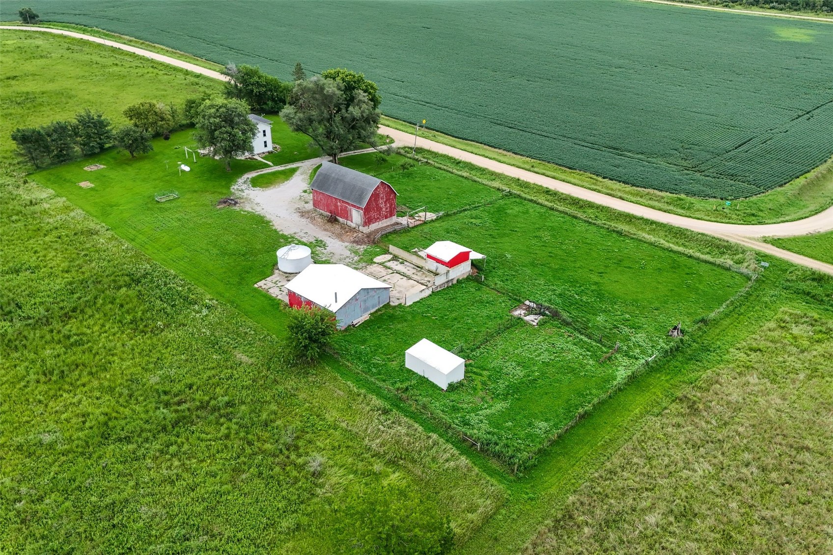 931 Dixon Avenue Tipton IA 52772