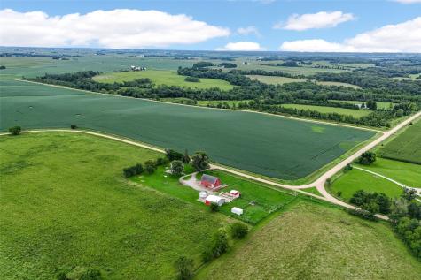 931 Dixon Avenue Tipton IA 52772