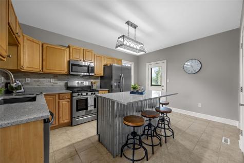 931 Dixon Avenue Tipton IA 52772