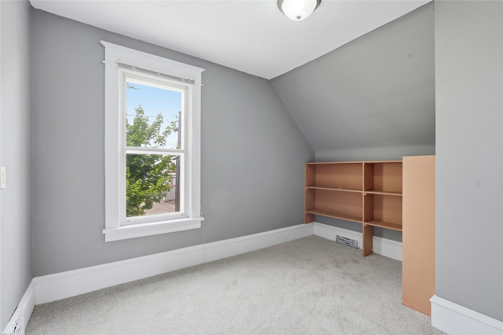 617 9th Avenue SW Cedar Rapids IA 52404