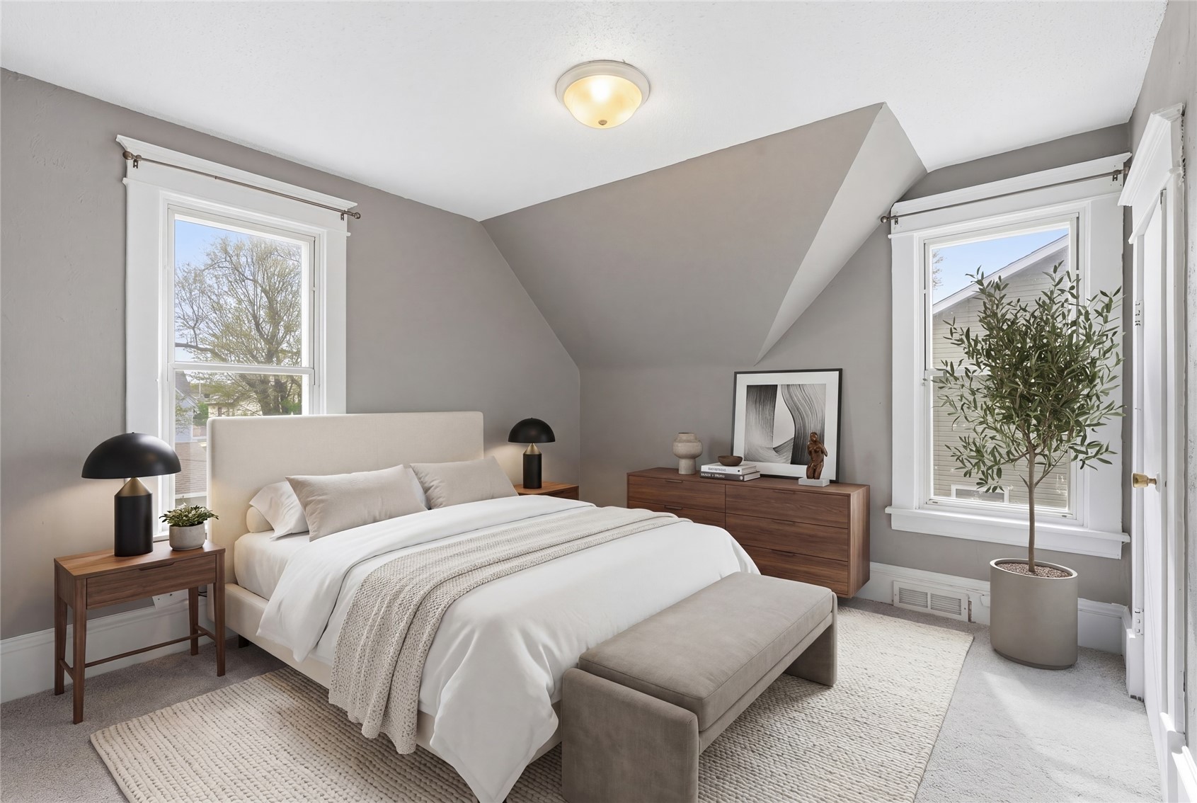 617 9th Avenue SW Cedar Rapids IA 52404