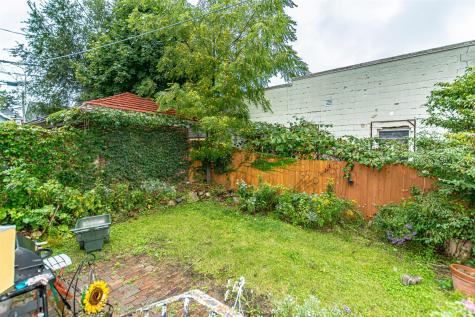 369 20th Street SE Cedar Rapids IA 52403