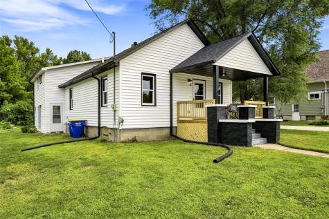 232 E 3rd Street Solon IA 52333