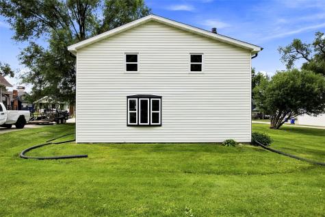 232 E 3rd Street Solon IA 52333