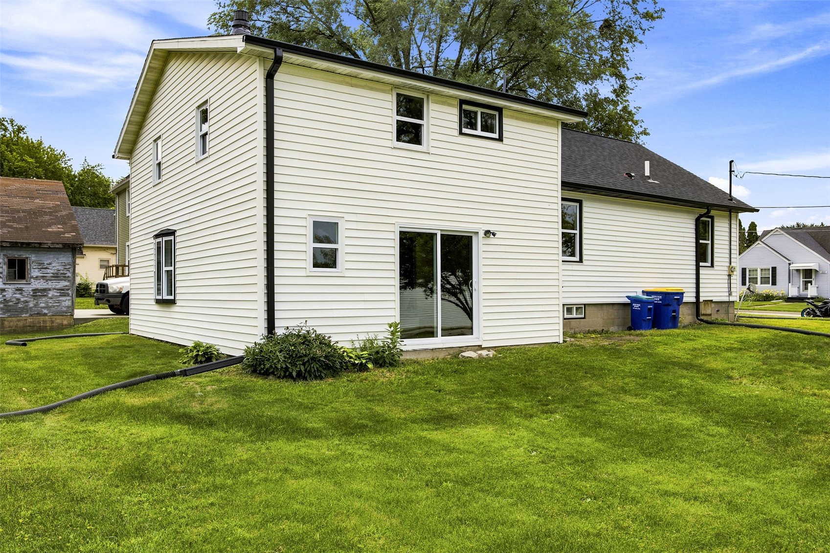 232 E 3rd Street Solon IA 52333