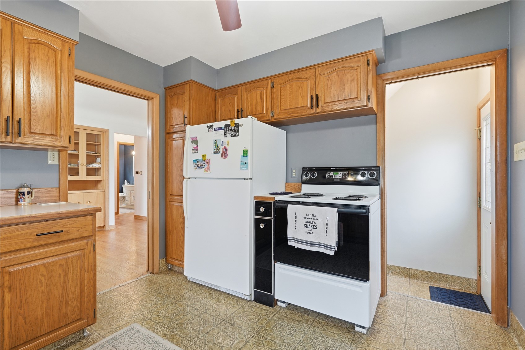 23 24th Avenue SW Cedar Rapids IA 52404