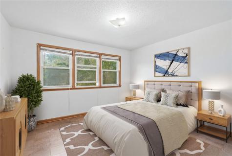 23 24th Avenue SW Cedar Rapids IA 52404
