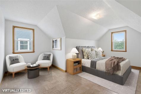 23 24th Avenue SW Cedar Rapids IA 52404