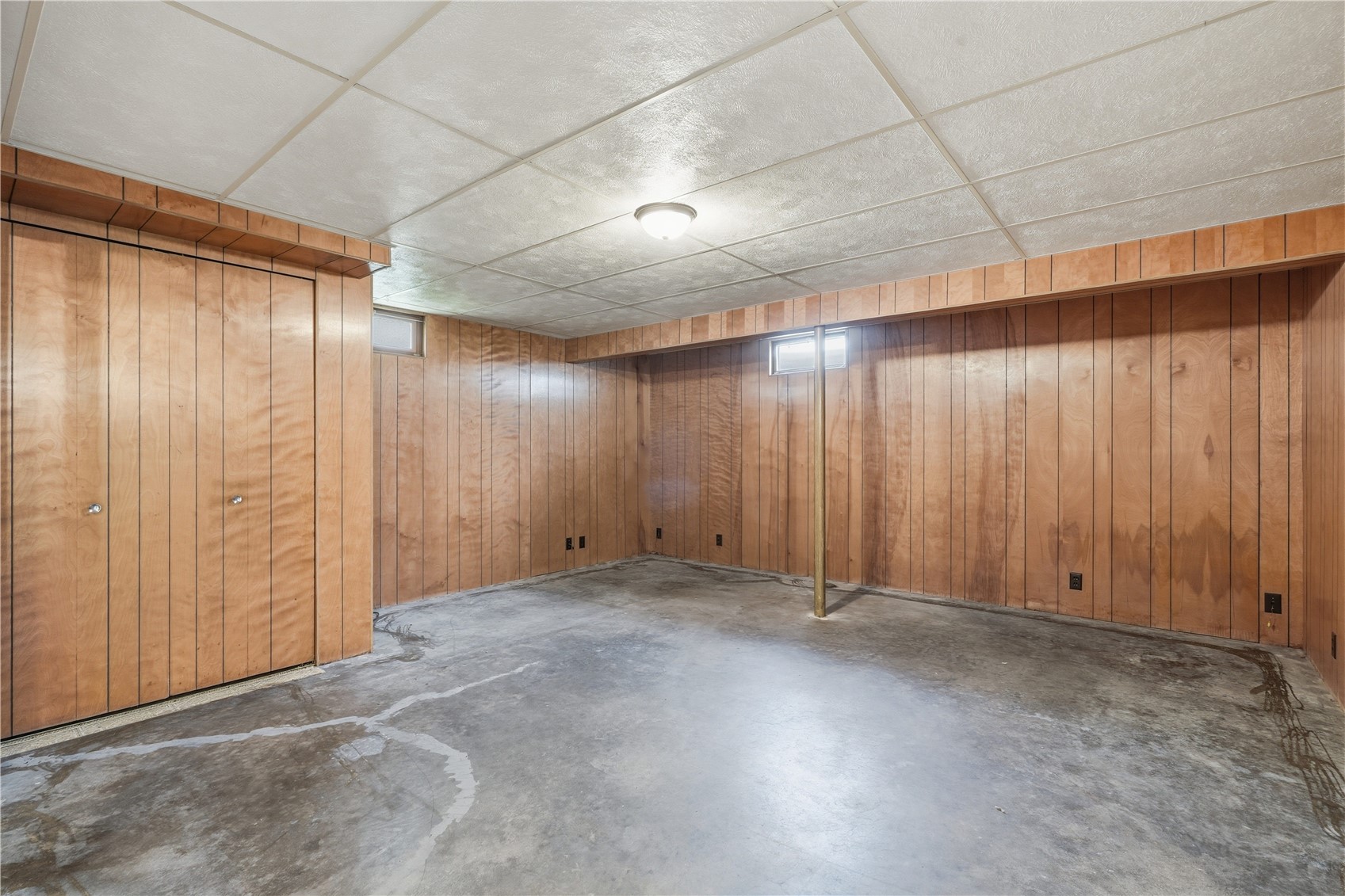 23 24th Avenue SW Cedar Rapids IA 52404