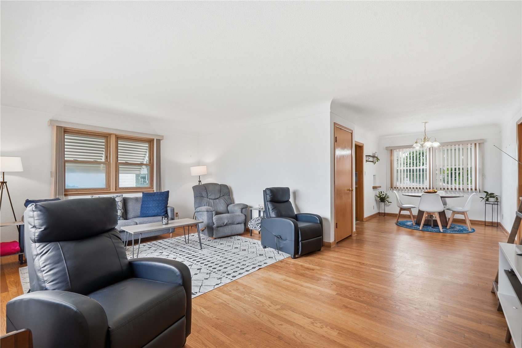 23 24th Avenue SW Cedar Rapids IA 52404