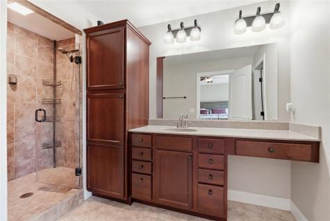 3404 Royal Drive SW Cedar Rapids IA 52404