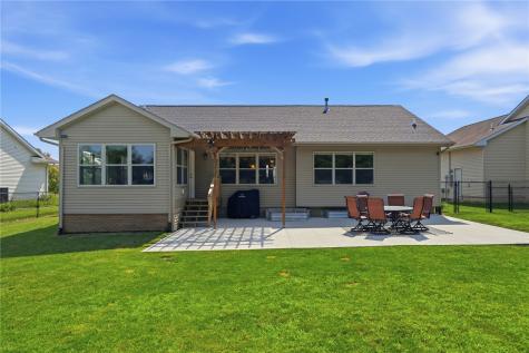 3404 Royal Drive SW Cedar Rapids IA 52404